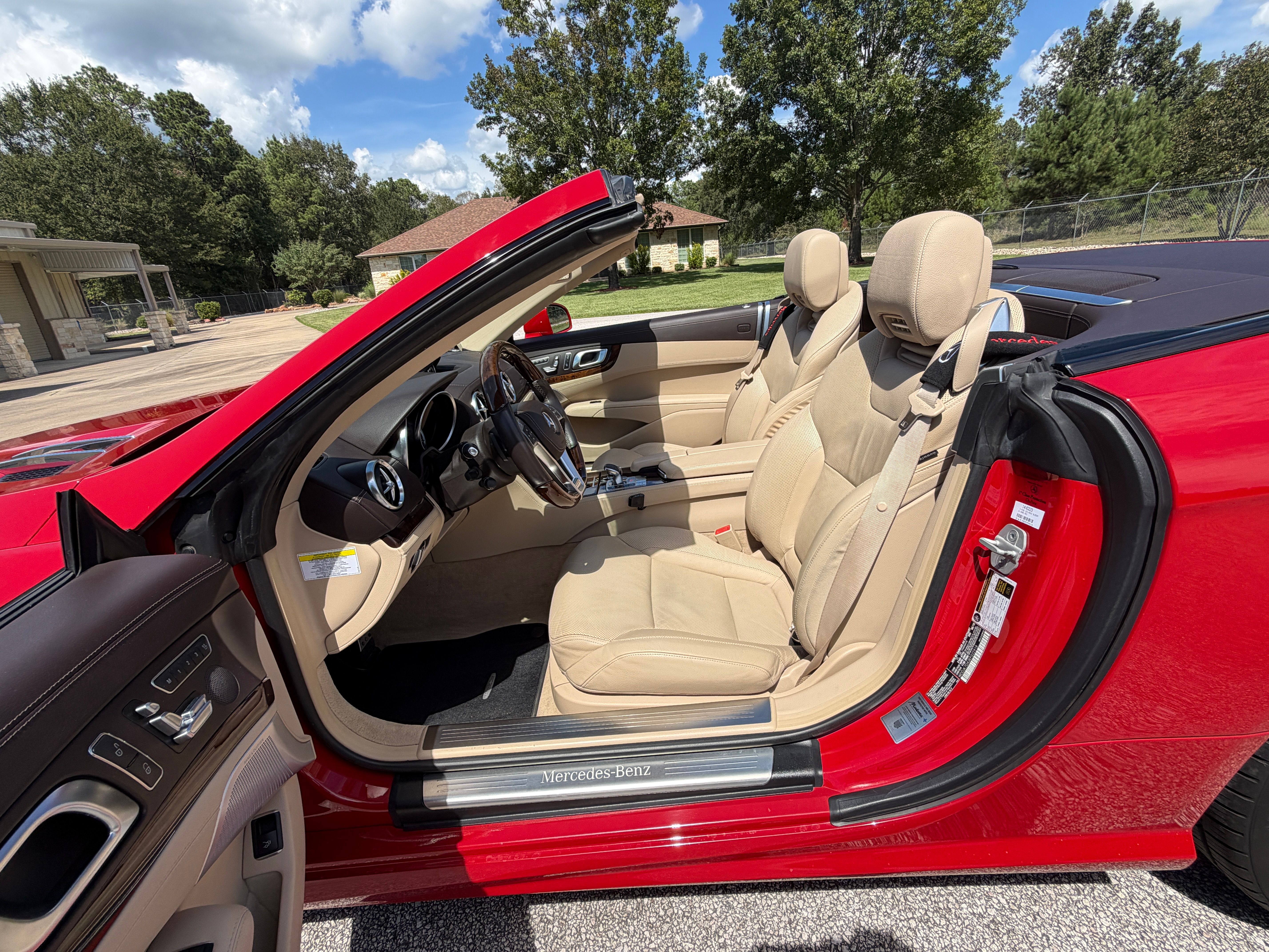 Used 2014 Mercedes-Benz SL 550 image 13