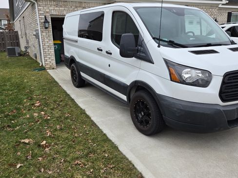 Used 2019 Ford Transit 150 130 Low Roof image 4