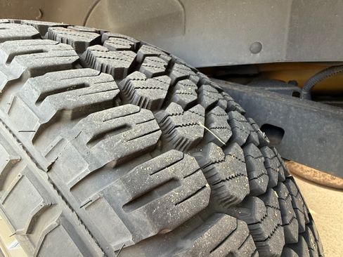 Used 2012 Jeep Wrangler Rubicon w/ PWR Convenience Group image 17