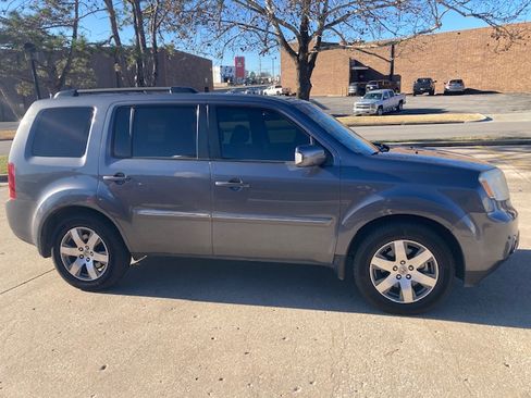 Used 2015 Honda Pilot Touring image 16