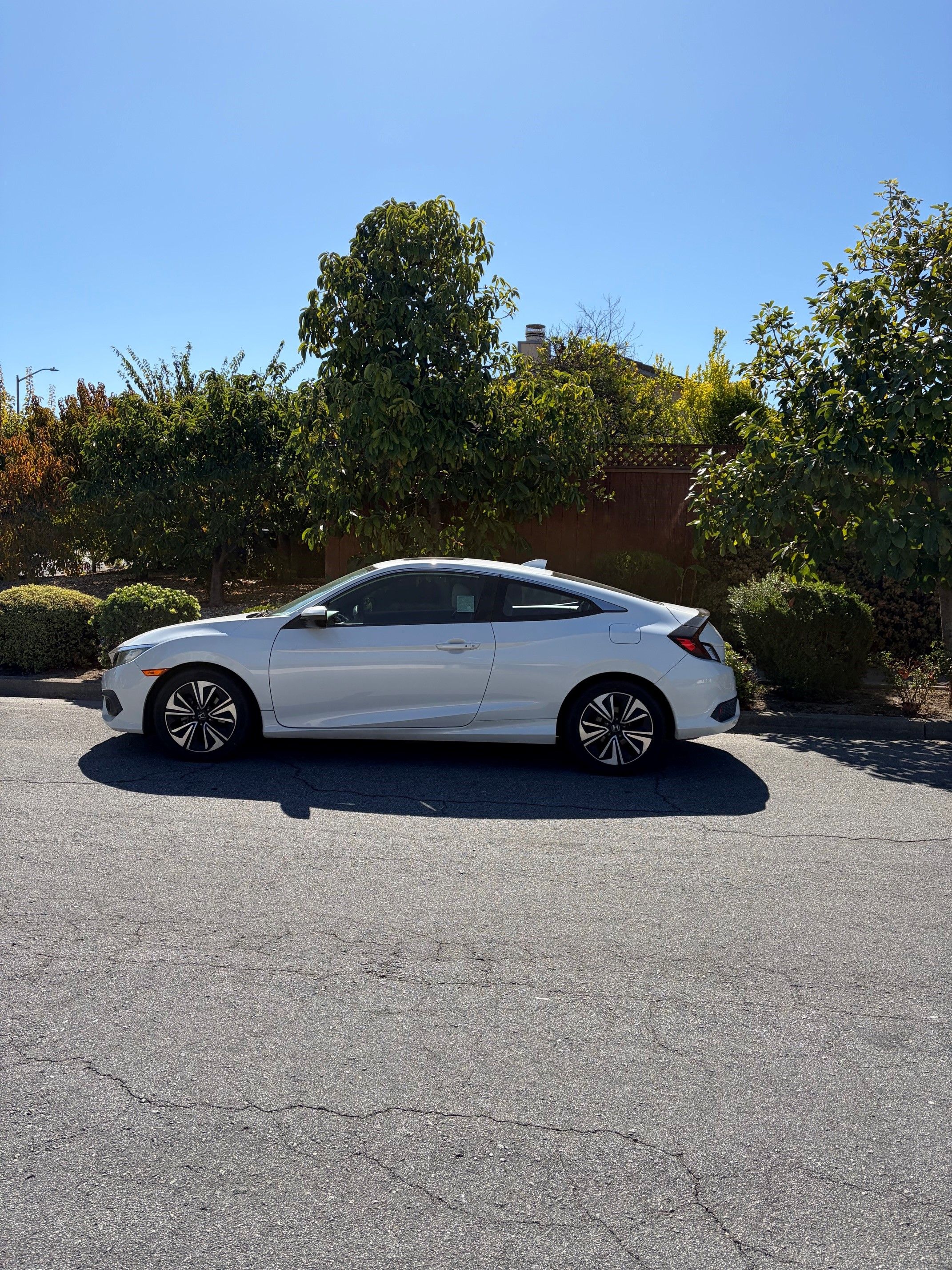 Used 2018 Honda Civic EX-T image 4