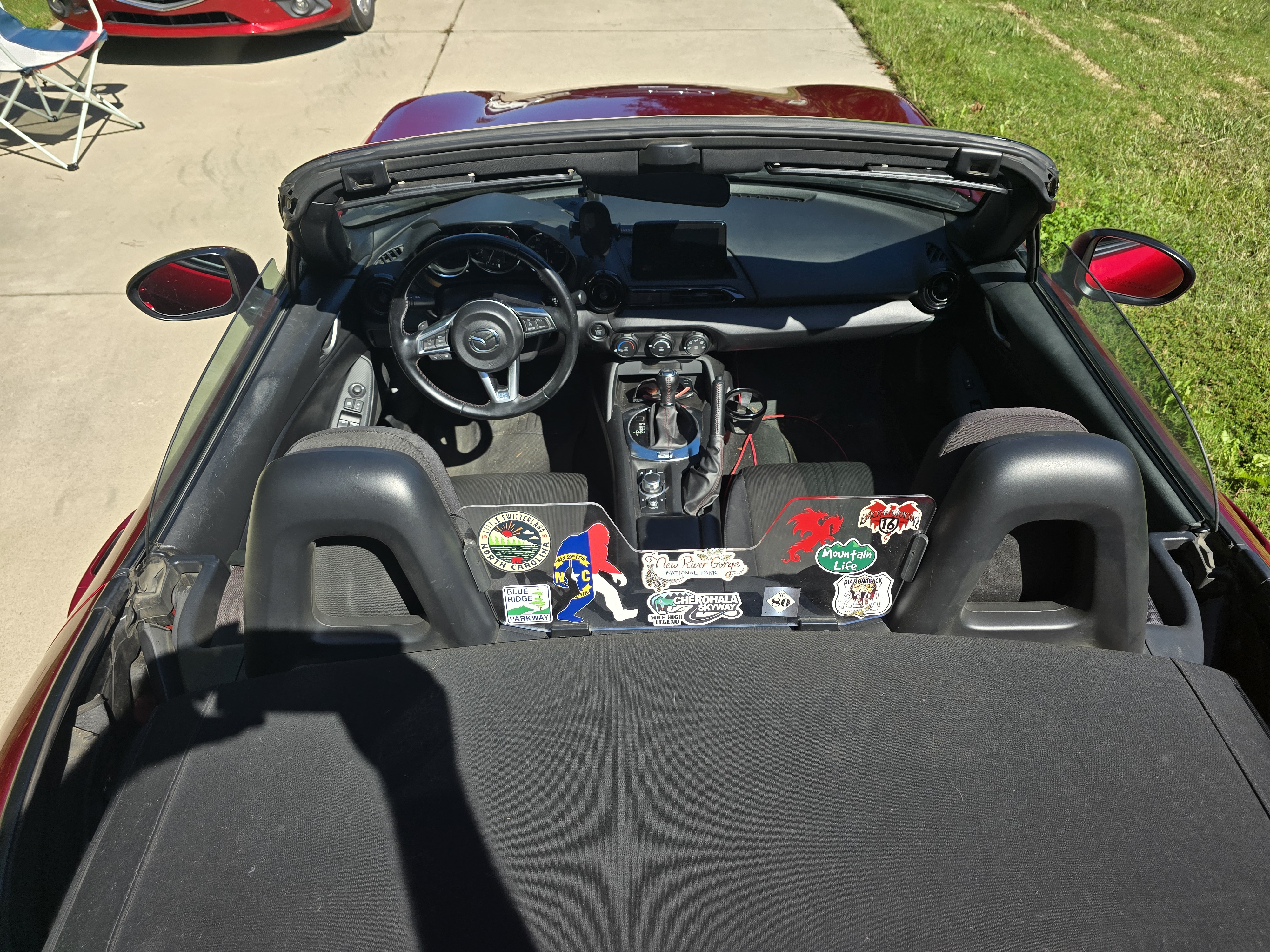 Used 2019 MAZDA MX-5 Miata Sport w/ I-ACTIVSENSE Sport Package RWD image 8