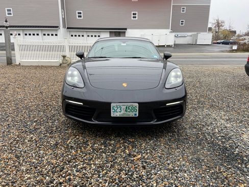 Used 2017 Porsche 718 Cayman image 1