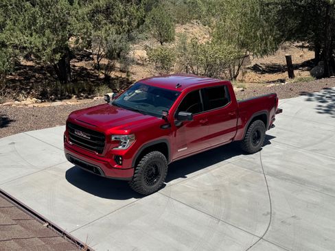 Used 2021 GMC Sierra 1500 Elevation w/ X31 Off-Road Package AWD/4WD image 1