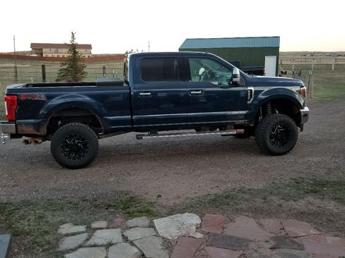 Used 2018 Ford F250 XLT w/ XLT Premium Package image 11