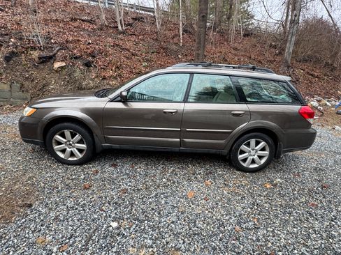 Used 2008 Subaru Outback 2.5i Limited L.L. Bean image 4