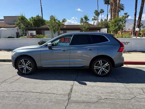 Used 2021 Volvo XC60 T5 Momentum w/ Premium Package image 6