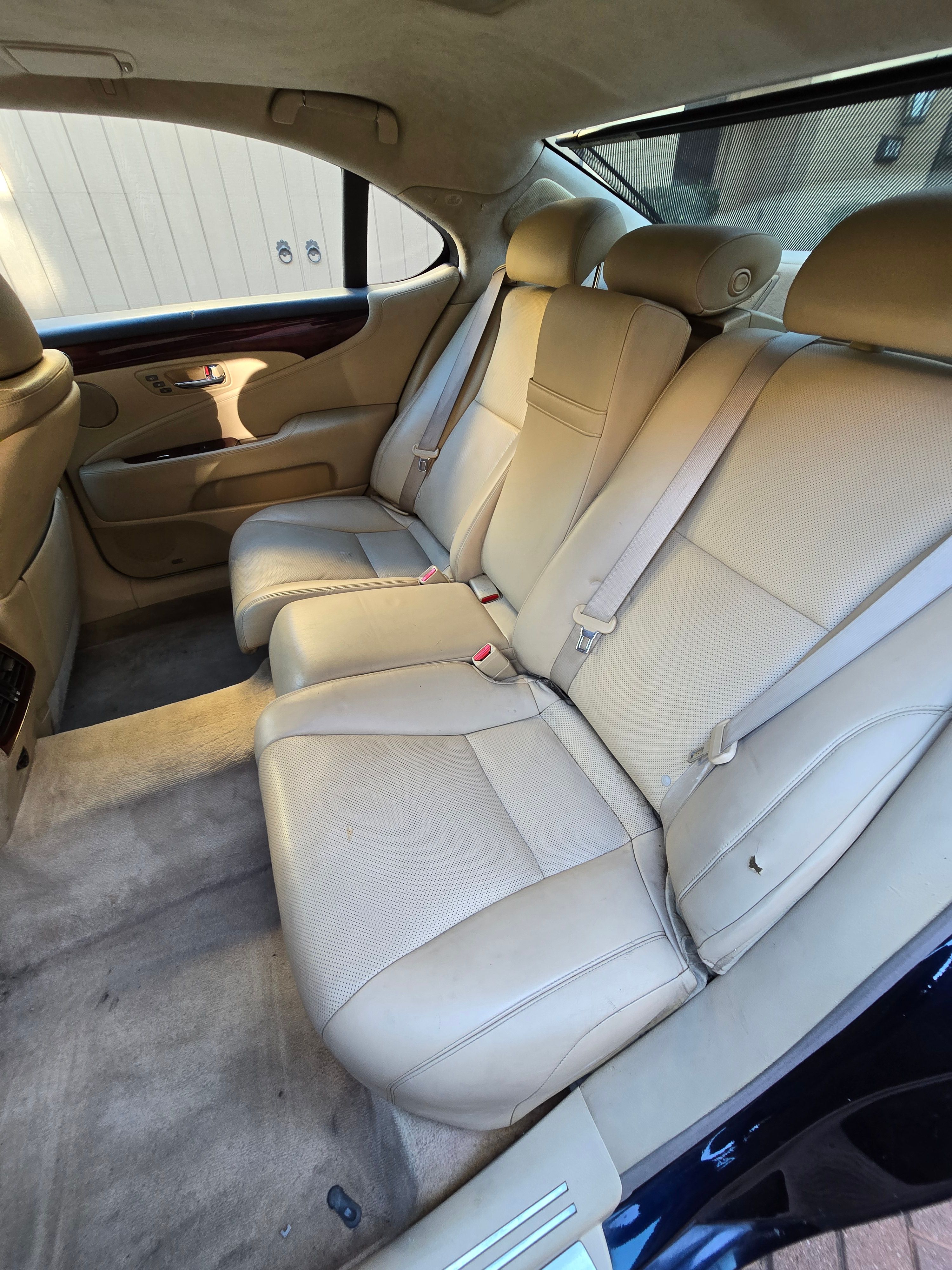 Used 2007 Lexus LS 460 L RWD image 10