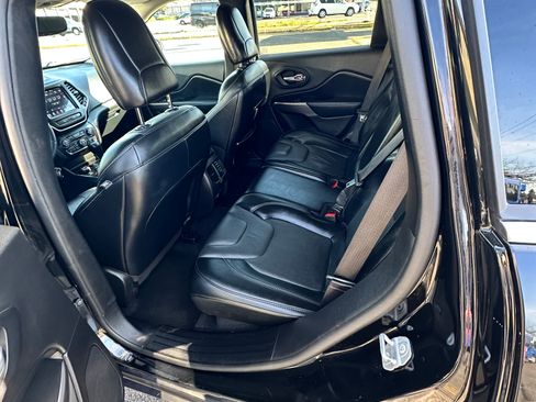 Used 2022 Jeep Cherokee Latitude Lux w/ Sun & Sound Group image 10