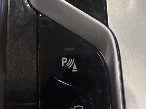 Used 2017 BMW 750i xDrive image 6