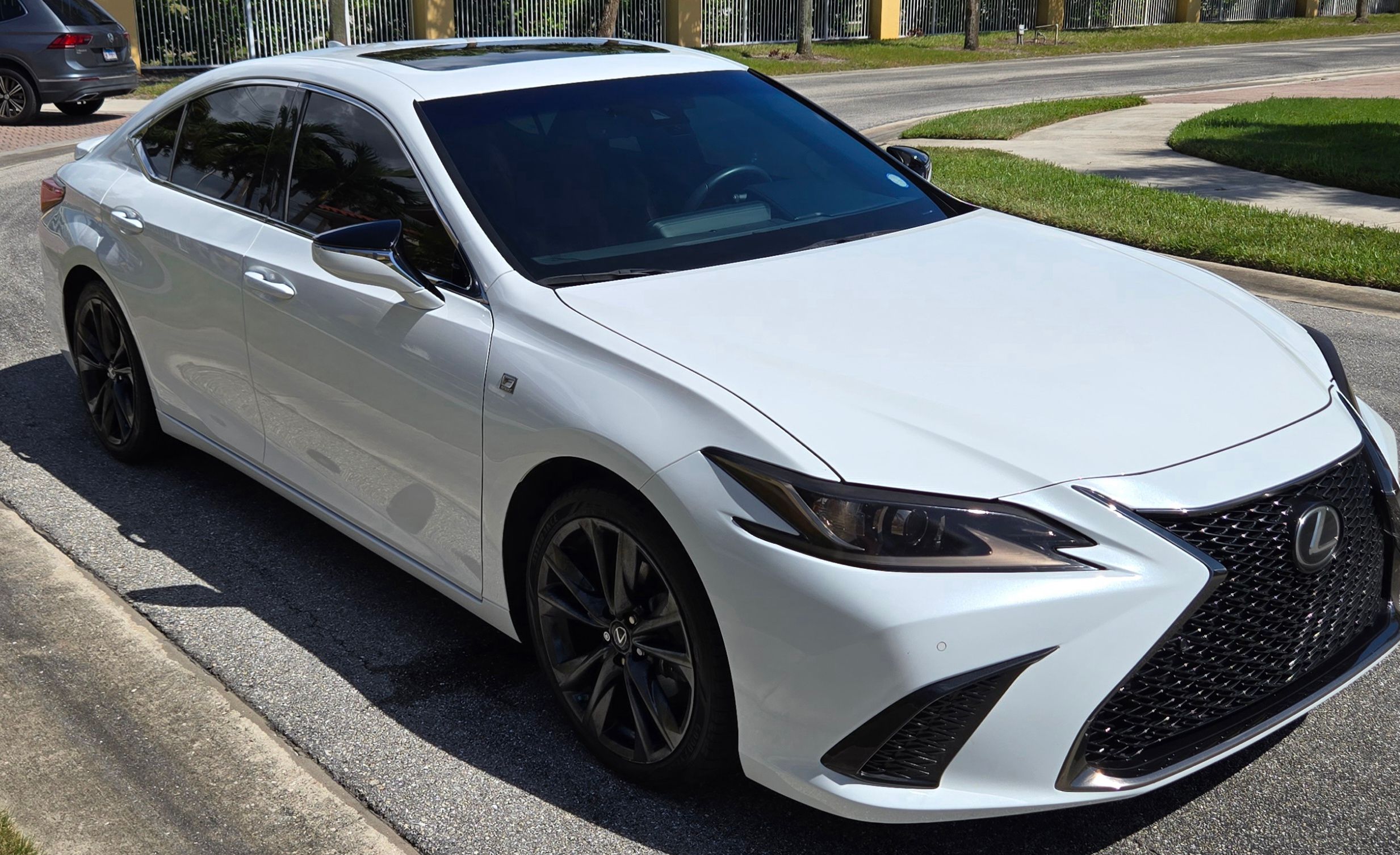 Used 2019 Lexus ES 350 F Sport w/ Accessory Package 2 FWD image 10