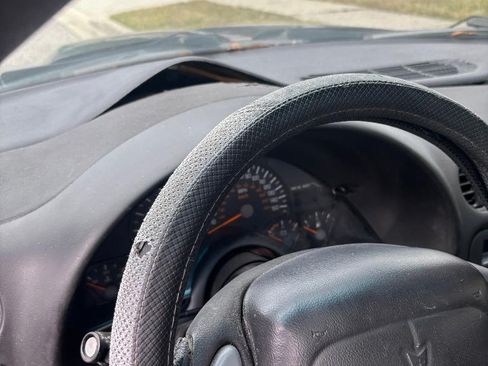 Used 2002 Pontiac Firebird Formula image 16