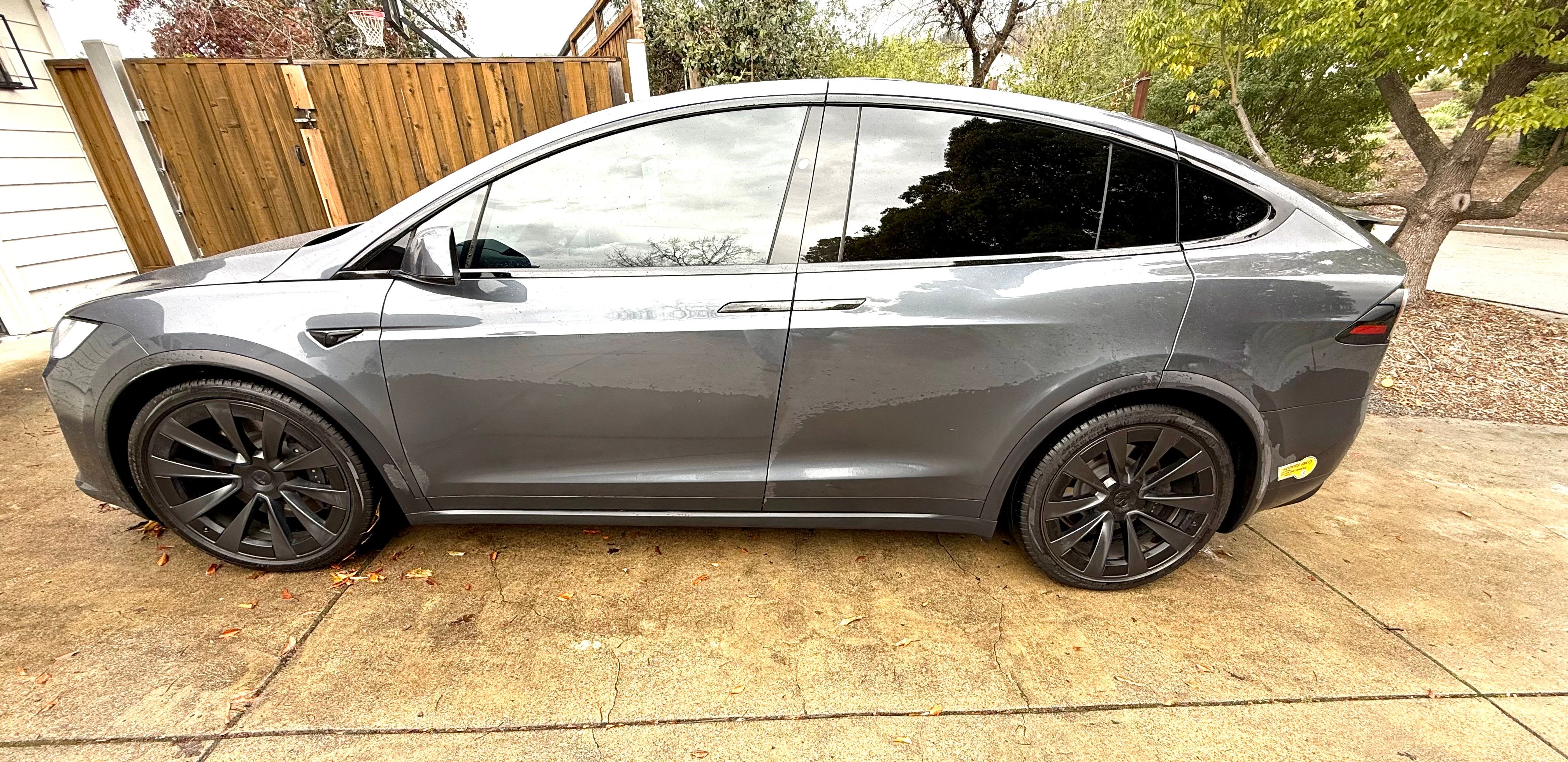 Used 2022 Tesla Model X Plaid AWD/4WD image 2