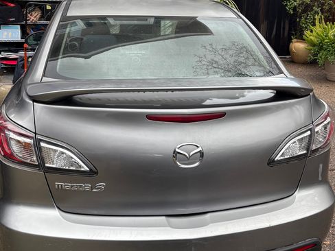 Used 2010 MAZDA MAZDA3 i Touring image 2