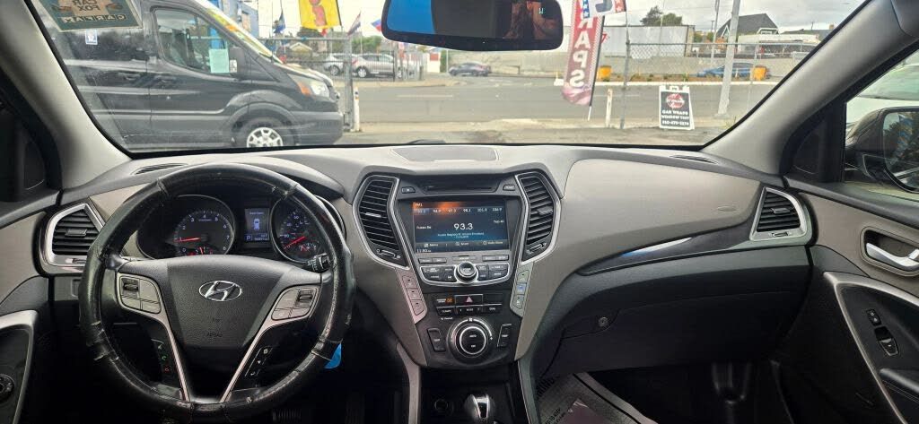Used 2013 Hyundai Santa Fe Sport 2.0T AWD/4WD image 4