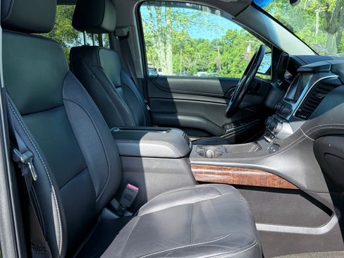 Used 2017 Chevrolet Tahoe LT image 9