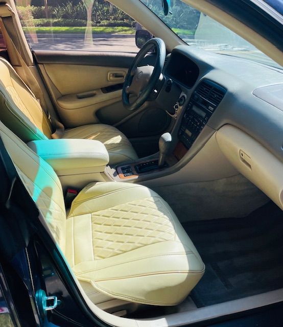 Used 1997 Lexus ES 330 w/ Leather Trim Pkg FWD image 8