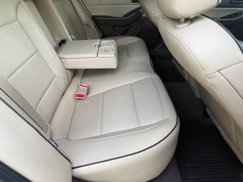 Used 2015 Chevrolet Malibu LTZ FWD image 13