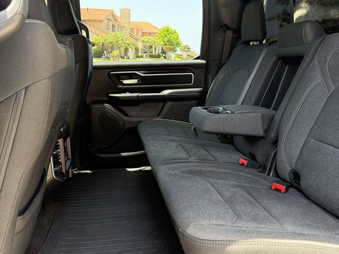 Used 2020 RAM 1500 Big Horn AWD/4WD image 12