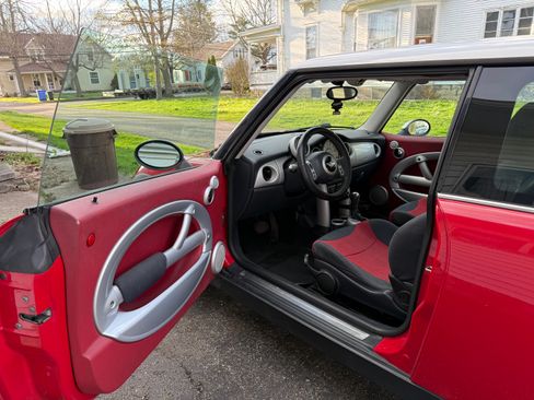 Used 2004 MINI Cooper Hardtop image 5