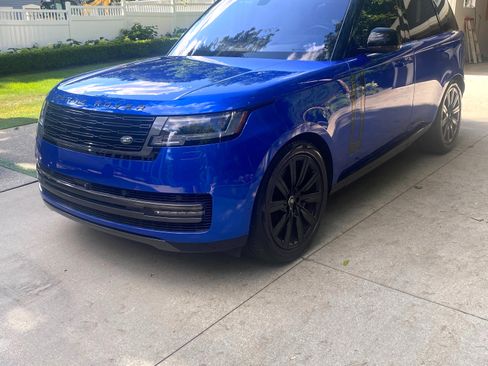 Used 2023 Land Rover Range Rover SE AWD/4WD image 8