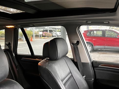 Used 2011 BMW X5 xDrive35i image 6