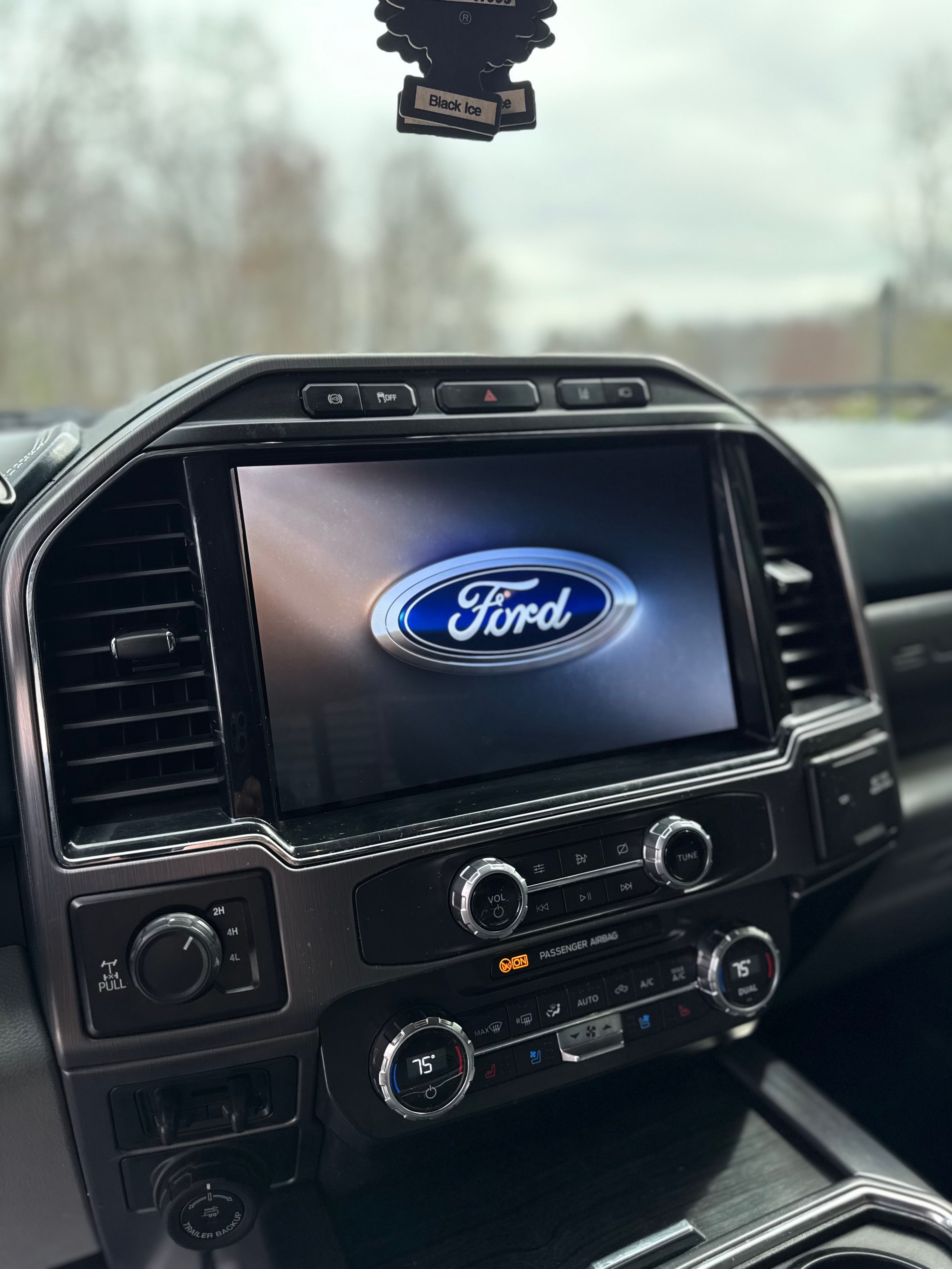 Used 2022 Ford F250 Limited w/ Snow Plow Prep Package AWD/4WD image 18