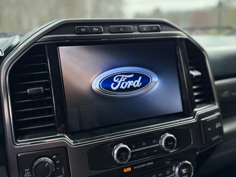 Used 2022 Ford F250 Limited w/ Snow Plow Prep Package AWD/4WD image 18