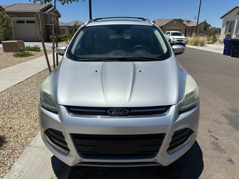 Used 2013 Ford Escape Titanium w/ Parking Technology Pkg FWD image 2