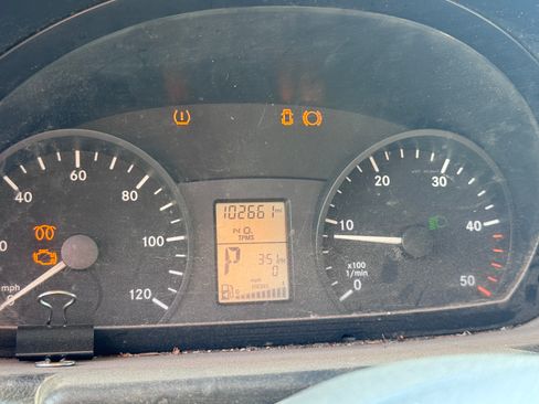 Used 2007 Dodge Sprinter 2500 w/ Comfort Seating Group image 20