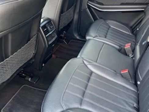 Used 2014 Mercedes-Benz GL 450 GL 450 4MATIC Sport Utility 4D image 6