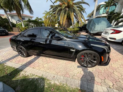 Used 2017 Cadillac CTS V w/ Luxury Package RWD image 14