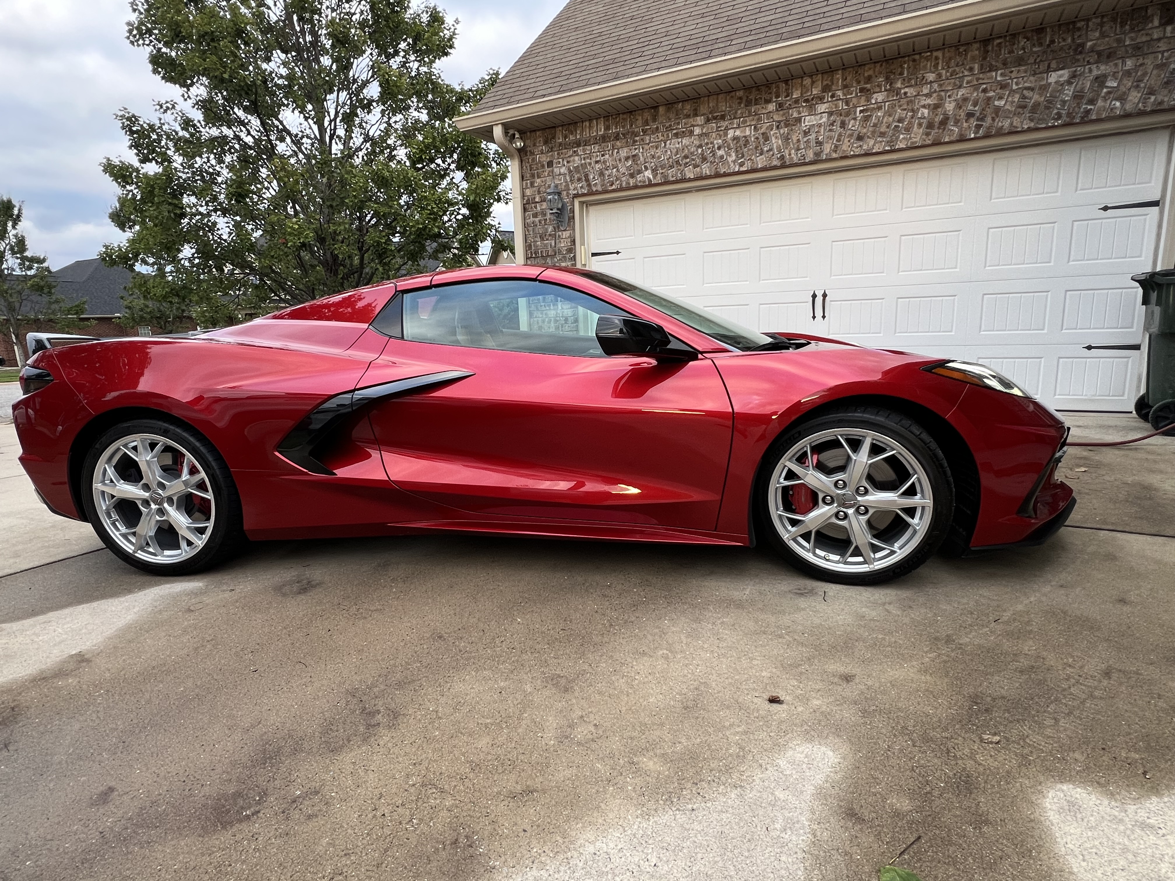 Used 2021 Chevrolet Corvette Stingray Premium Conv w/ Z51 Performance Package RWD image 16