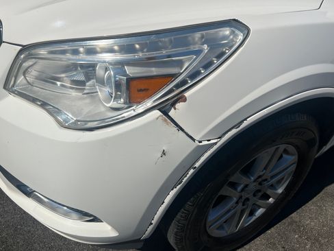 Used 2015 Buick Enclave Convenience FWD image 12