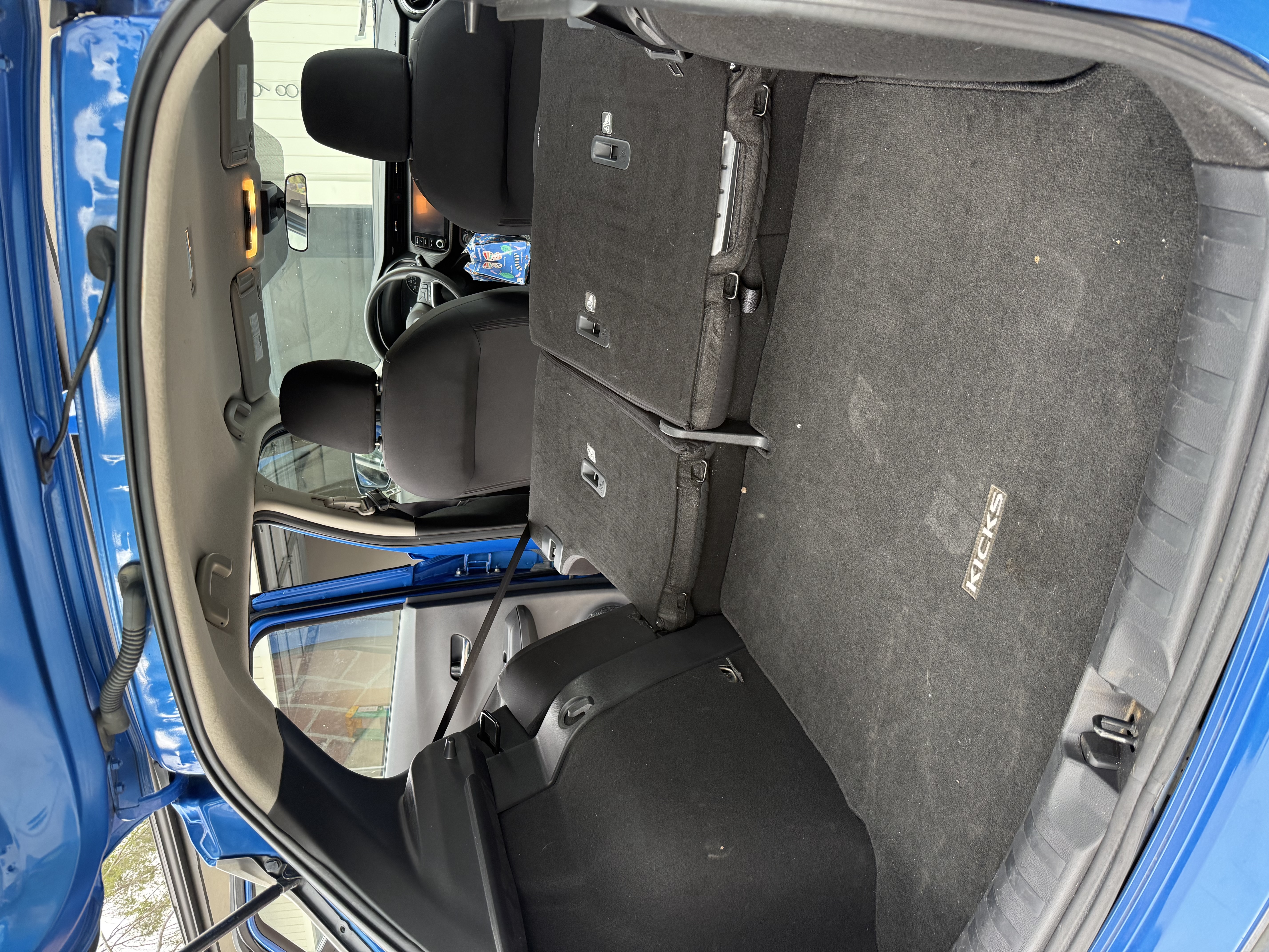 Used 2022 Nissan Kicks SV FWD image 14
