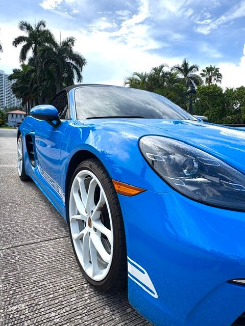 Used 2024 Porsche 718 Boxster RWD image 4