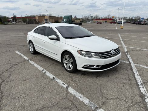 Used 2014 Volkswagen CC Sport image 6