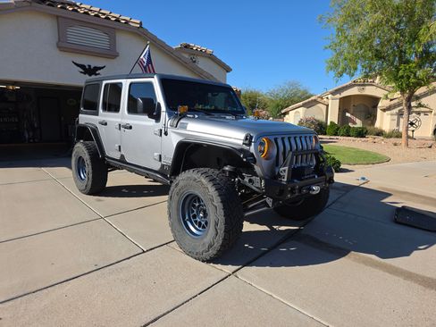 Used 2020 Jeep Wrangler Unlimited Sport S image 1