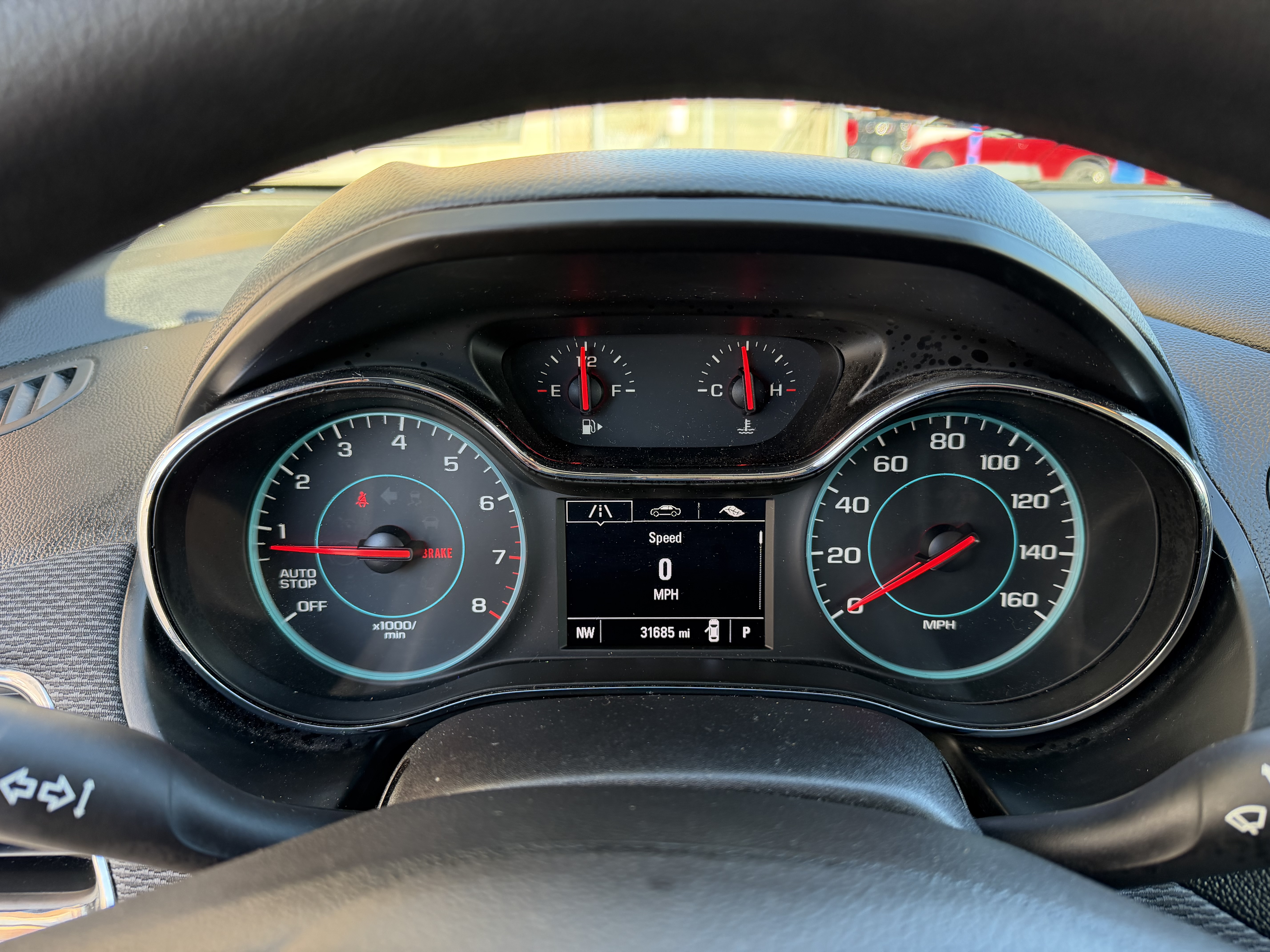 Used 2018 Chevrolet Cruze LT w/ Convenience Package FWD image 11