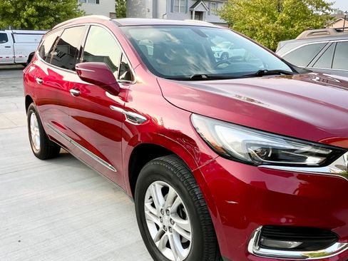 Used 2020 Buick Enclave Essence FWD image 8