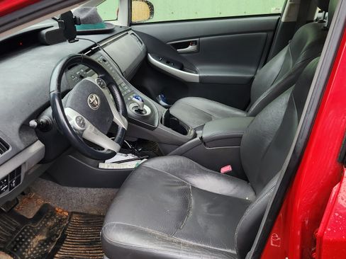Used 2010 Toyota Prius Five image 4