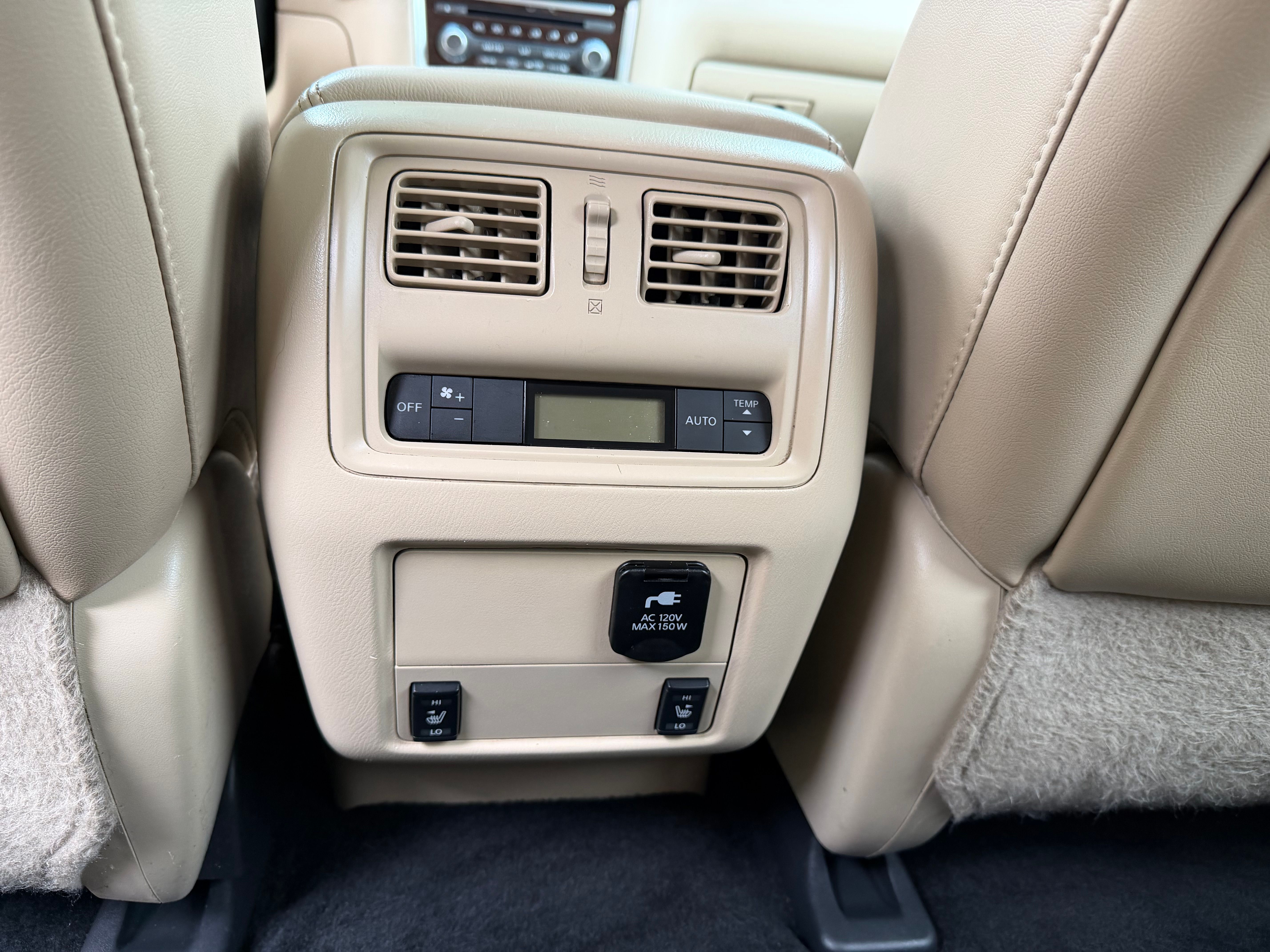 Used 2016 Nissan Pathfinder Platinum AWD/4WD image 10
