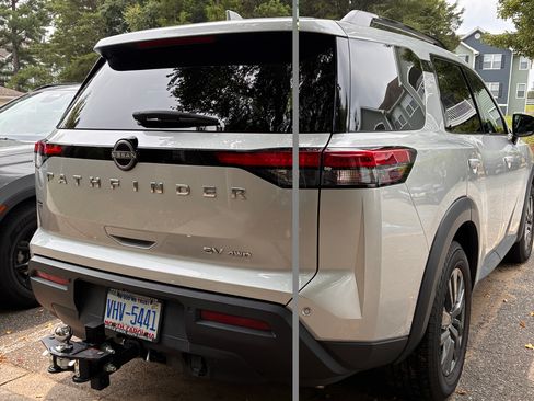 Used 2022 Nissan Pathfinder SV w/ SV Premium Package AWD/4WD image 15