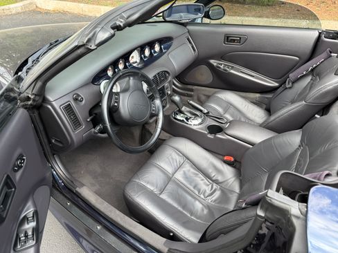 Used 2001 Chrysler Prowler image 19