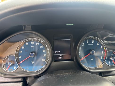 Used 2010 Maserati Quattroporte S image 14