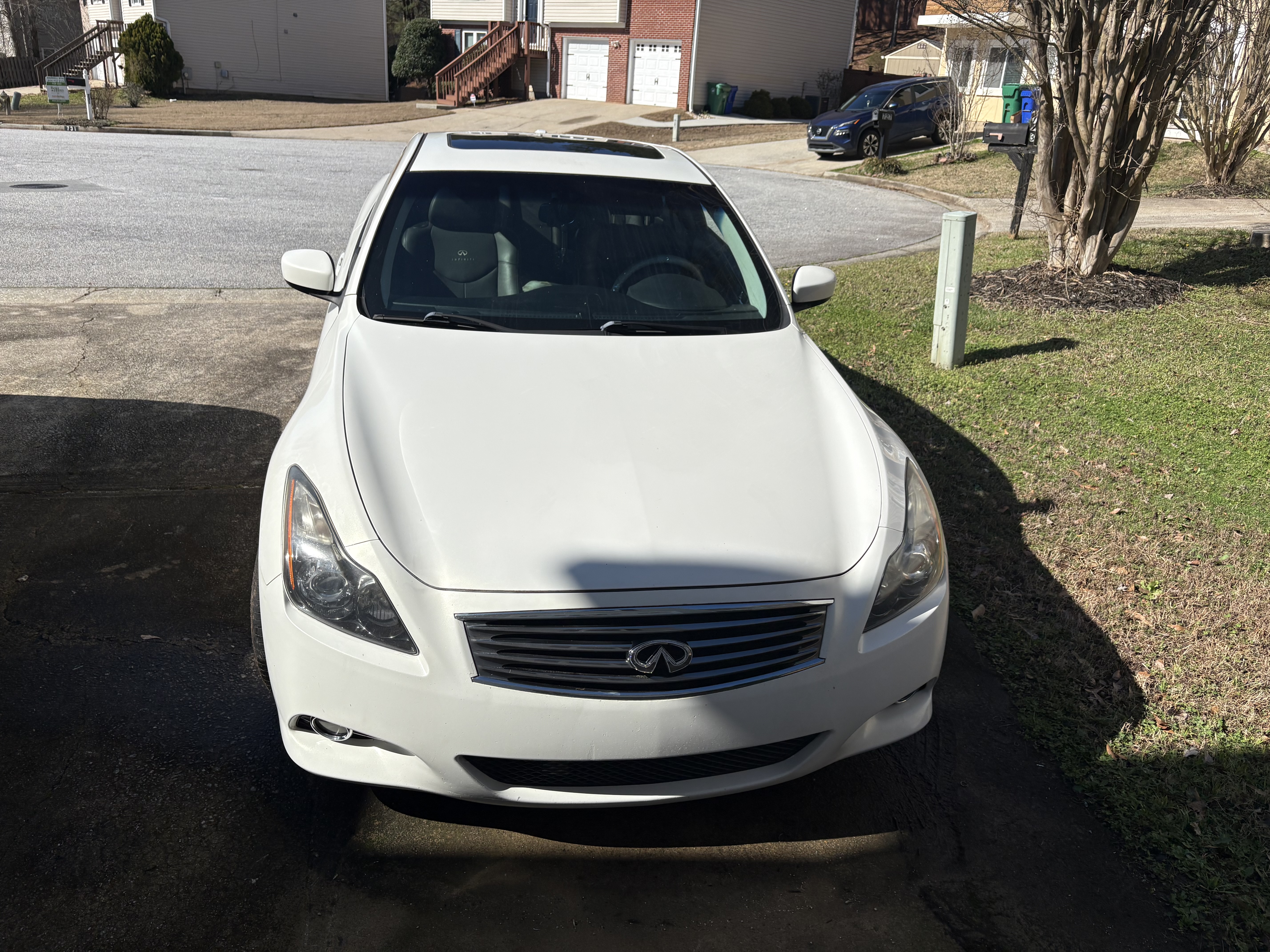 Used 2014 INFINITI Q60 Journey w/ Premium Package RWD image 1