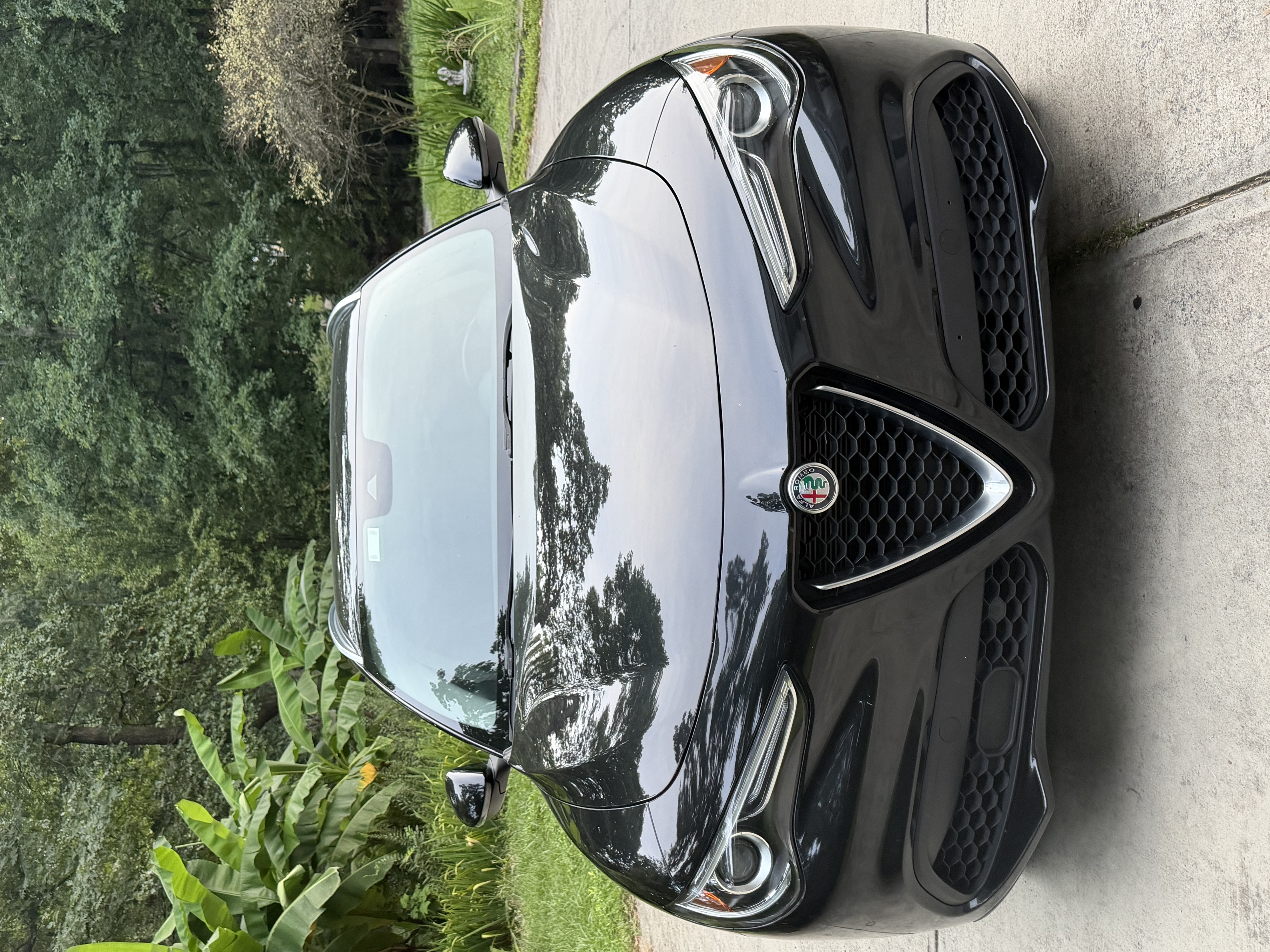 Used 2021 Alfa Romeo Stelvio Sprint w/ Cold Weather Package AWD/4WD image 2