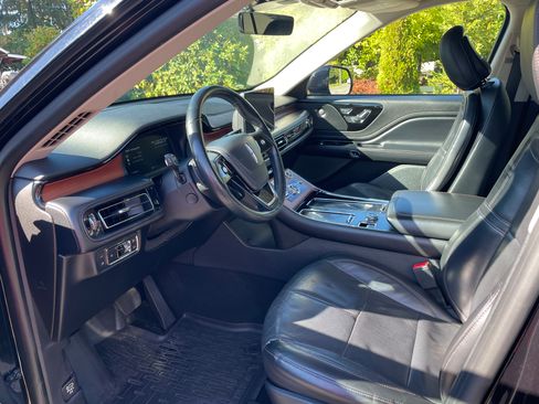 Used 2020 Lincoln Aviator Grand Touring w/ Elements Package Plus AWD/4WD image 6