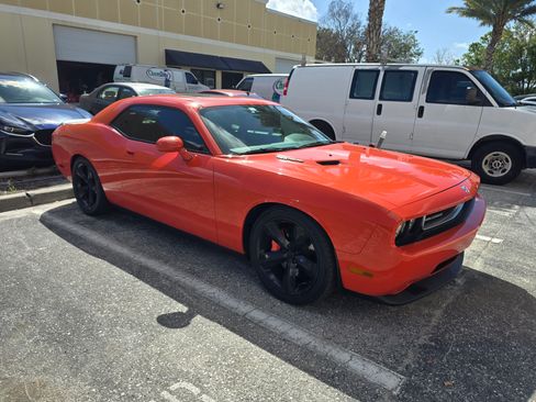 Used 2009 Dodge Challenger SRT8 w/ SRT Option Group II image 2
