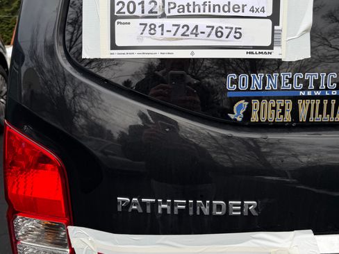 Used 2012 Nissan Pathfinder Silver image 1